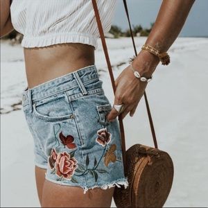 GRLFRND Cindy Embroidered Jean Shorts Button 29